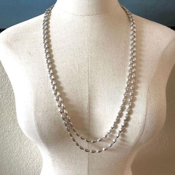 Napier vintage Long  silver tone oval beaded necklace - Picture 3 of 13